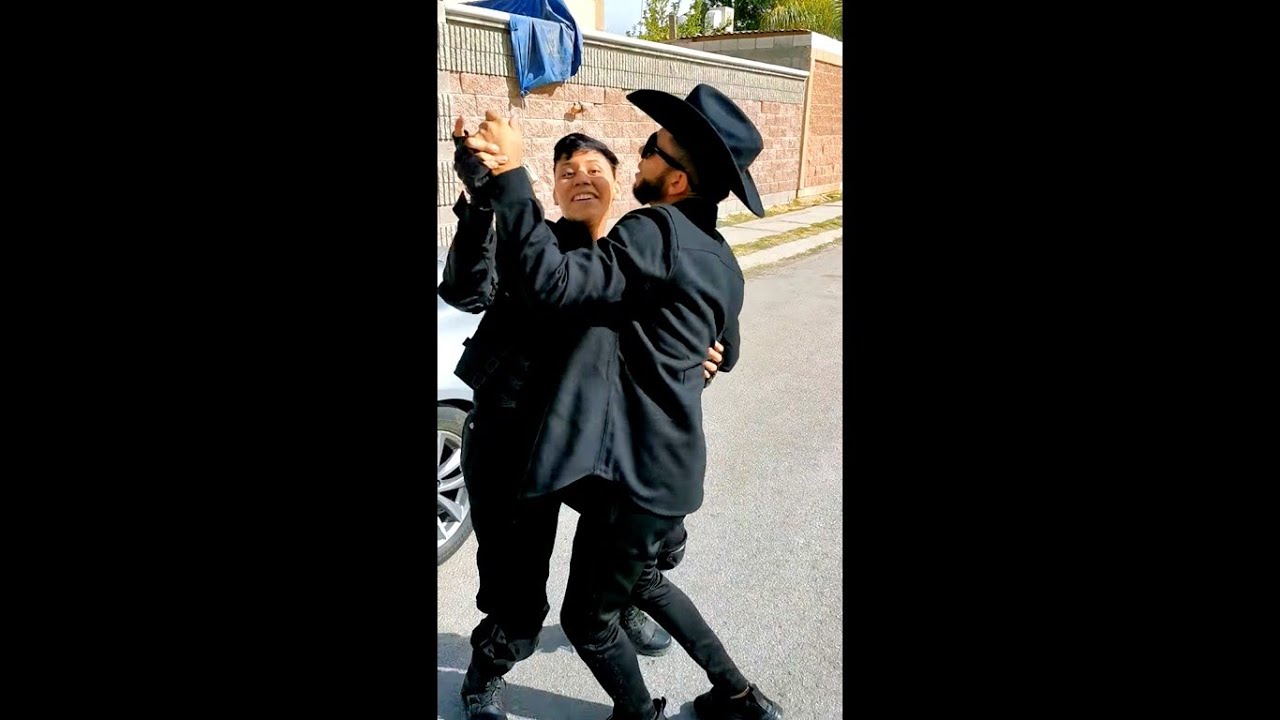 Cuando te detienen pero te salva la fiesta 🤣