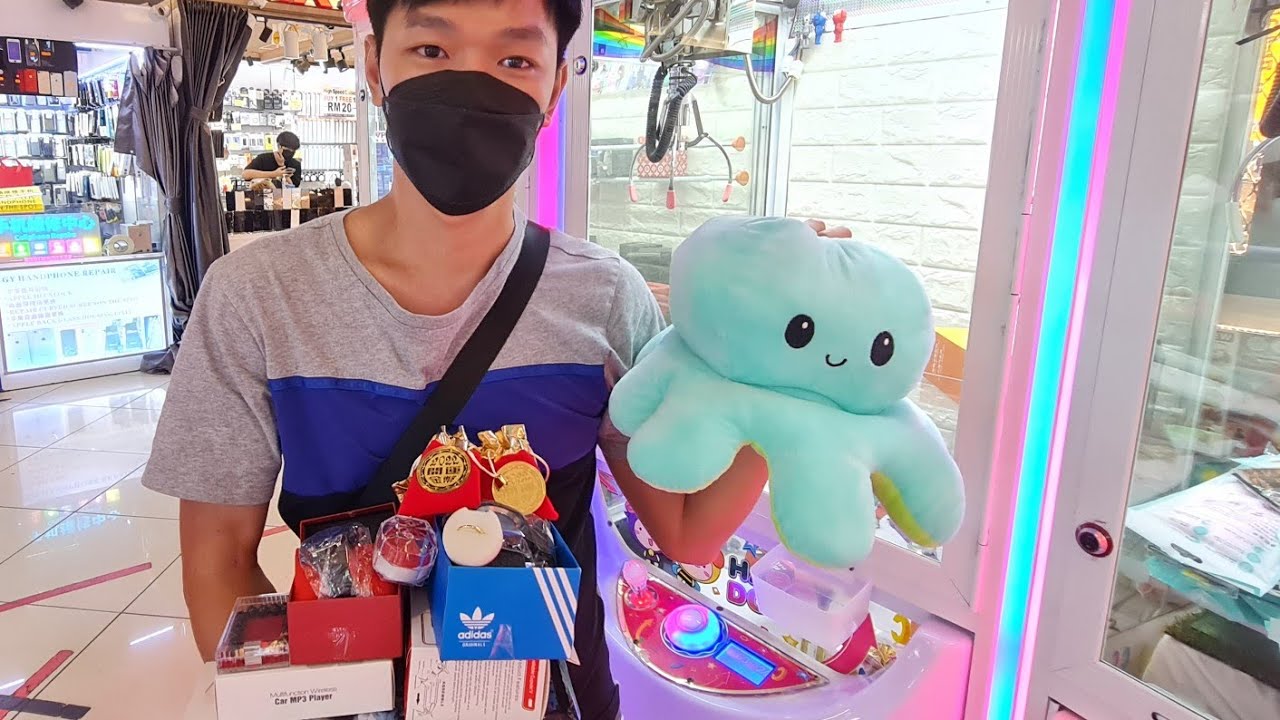 #clawmachine# challenge#JeftMarcellaDailyLife#At Johor KSL Mall. #Mystery# items.