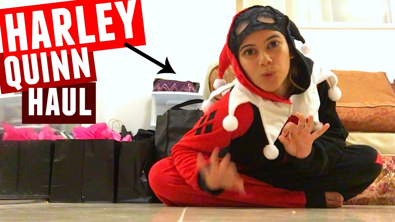 HARLEY QUINN DOES A MAKEUP HAUL