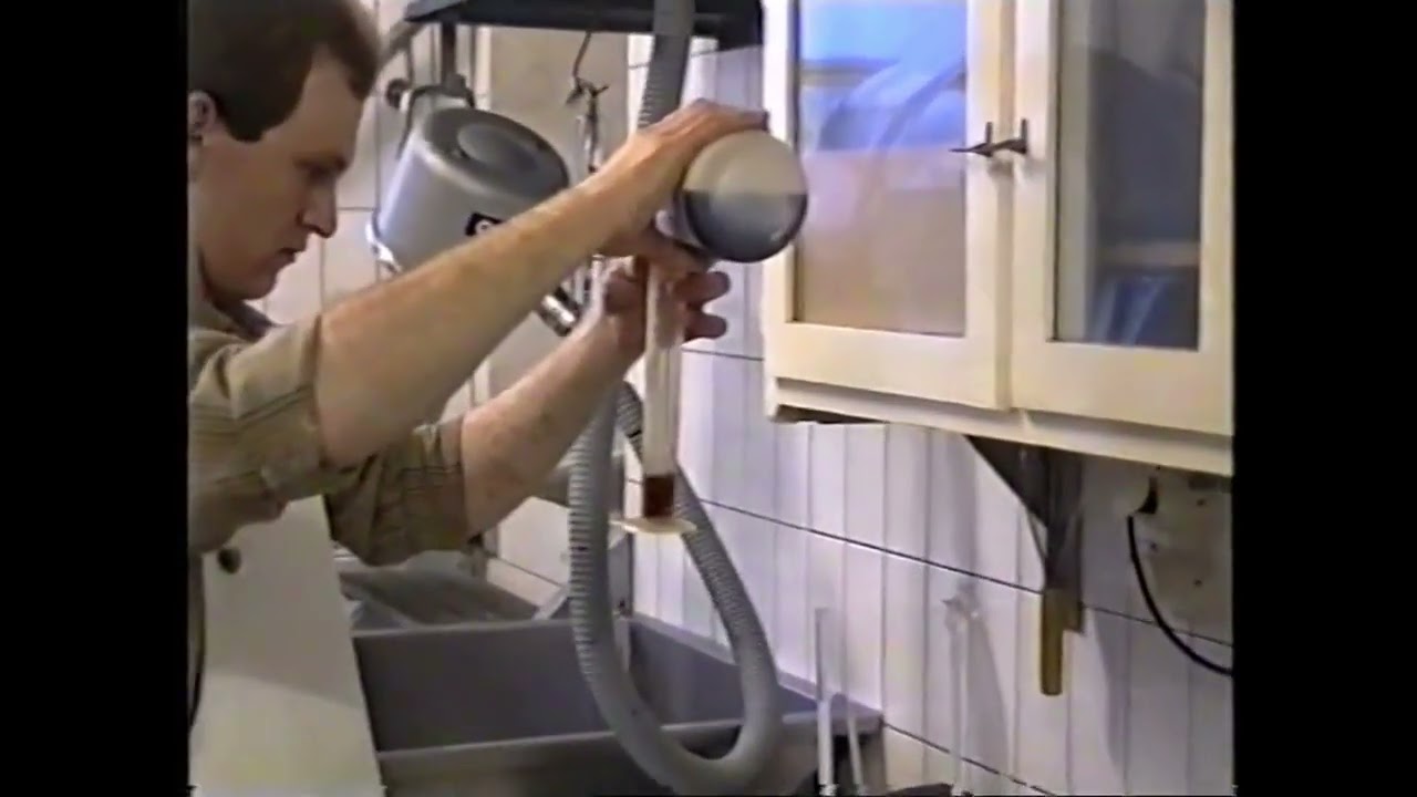 Emmentaler  Käserei Thysenwaldsberg Bäretswil, 20. 3. 1993