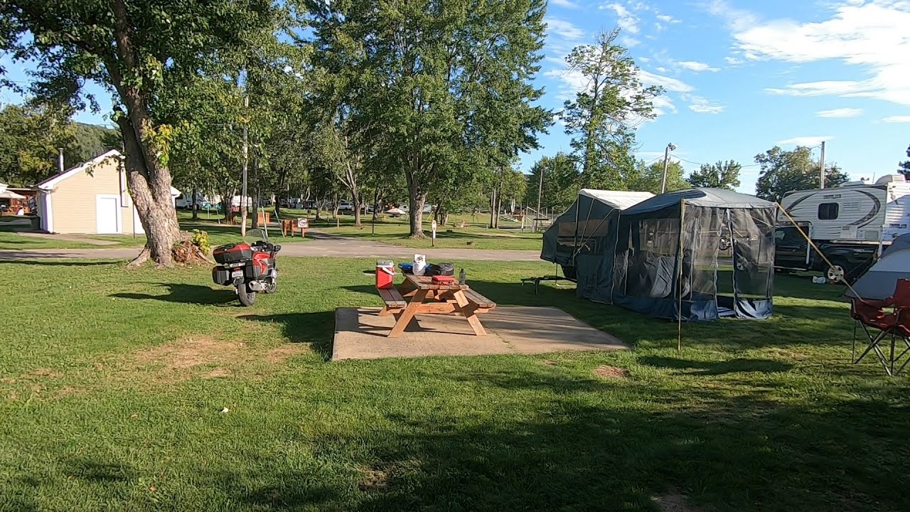 La Tuque 1ère Partie (Le Saint-Maurice et Camping La Tuque)