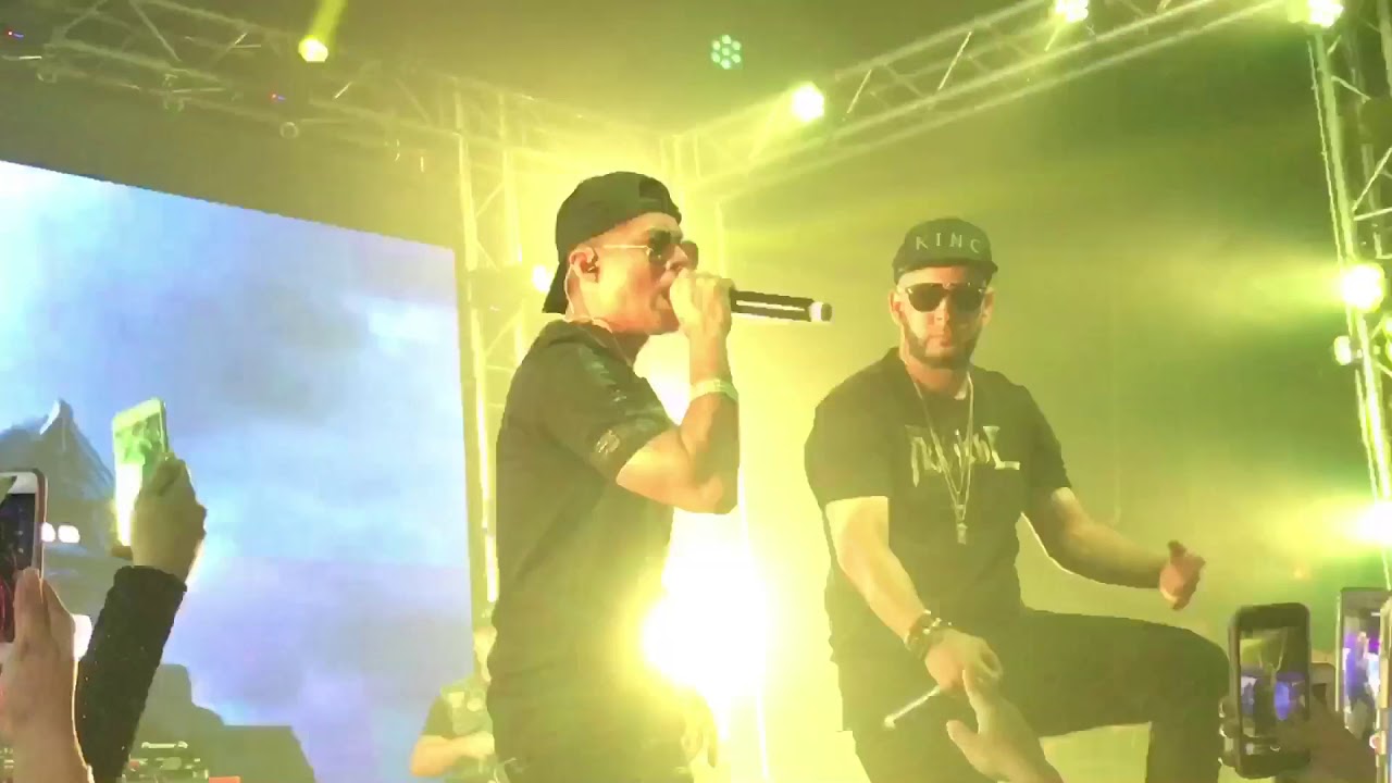 RKM y Ken Y cuerpo sensual y  dame lo que quiero live @ Mansion night club stone park IL 10/30/2017