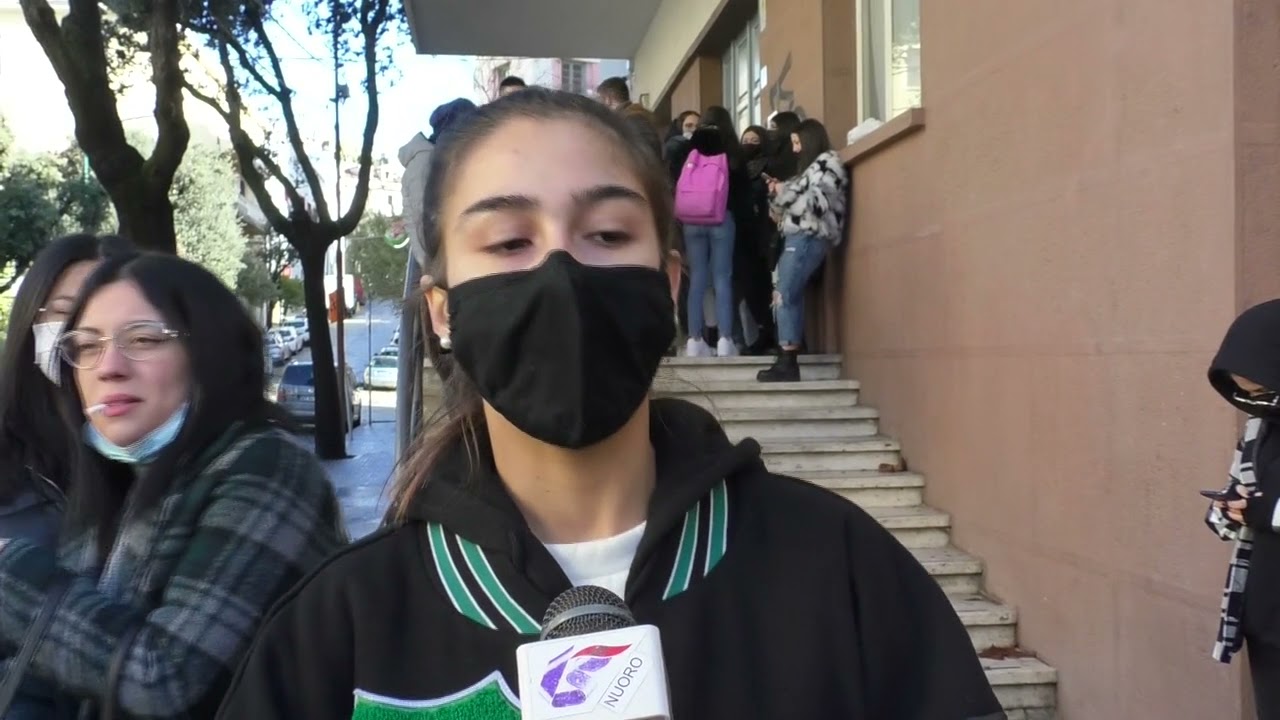 Nuoro. Sciopero studenti del Liceo delle Scienze Umane. Protesta su misure covid 30 11 21