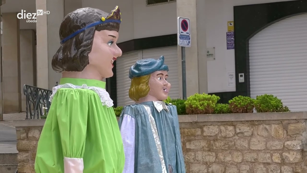 Feria de Torreperogil 2025 | 7 | Izado de Banderas