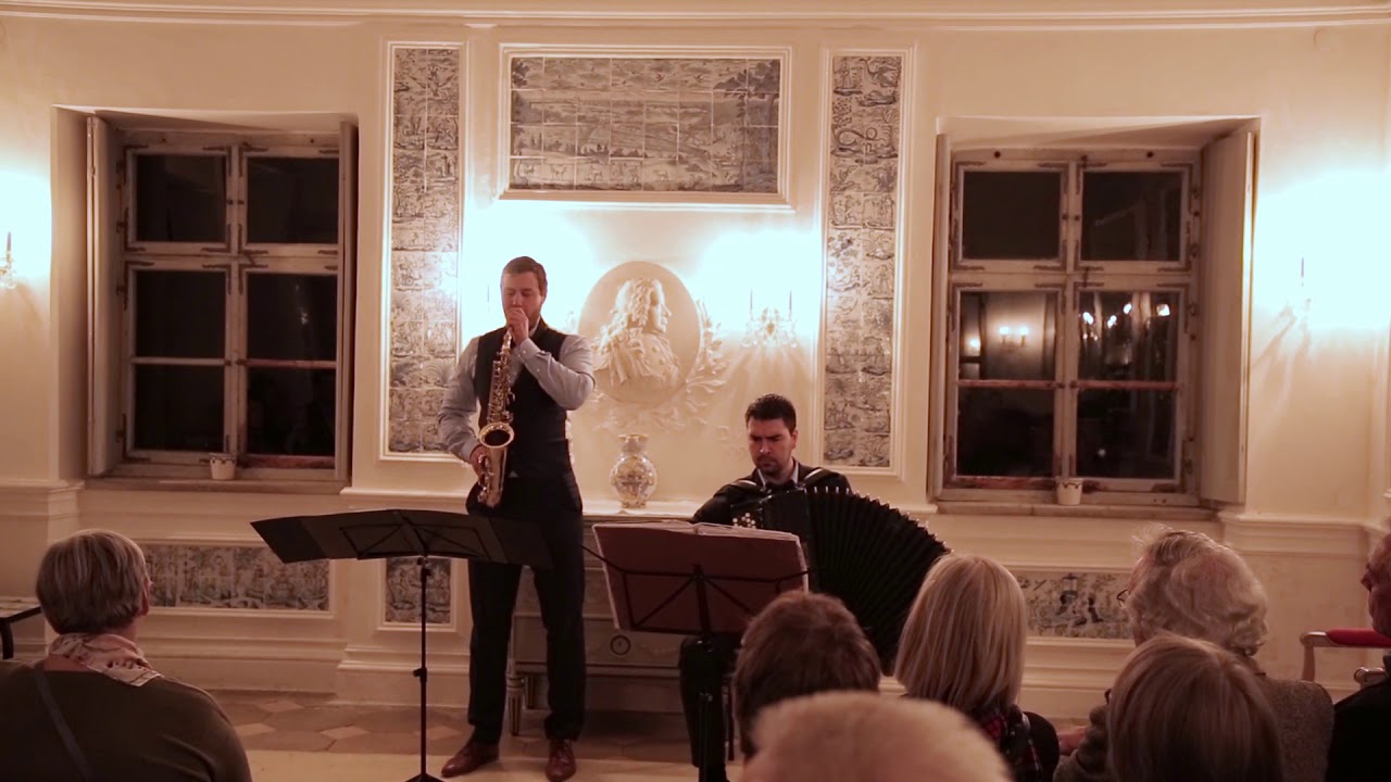 Astor Piazzolla - Oblivion by Duo modéré (Saxakkordeon)