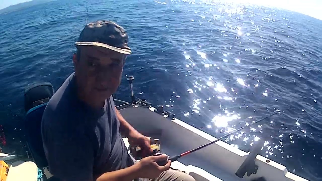 Ψάρεμα με κακό καιρό και πολλές γόπες!!