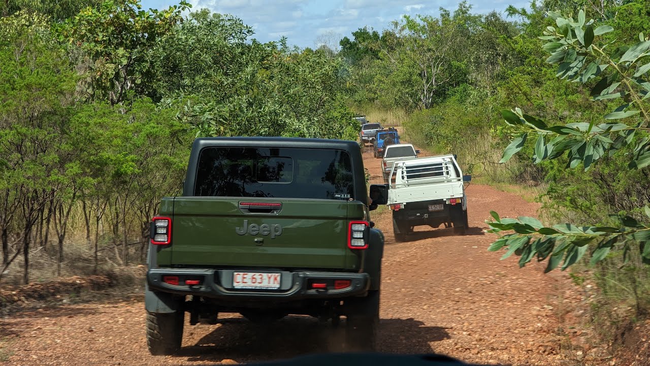 Top End 4WD club day trip - Railway track from Darwin River to Batchelor