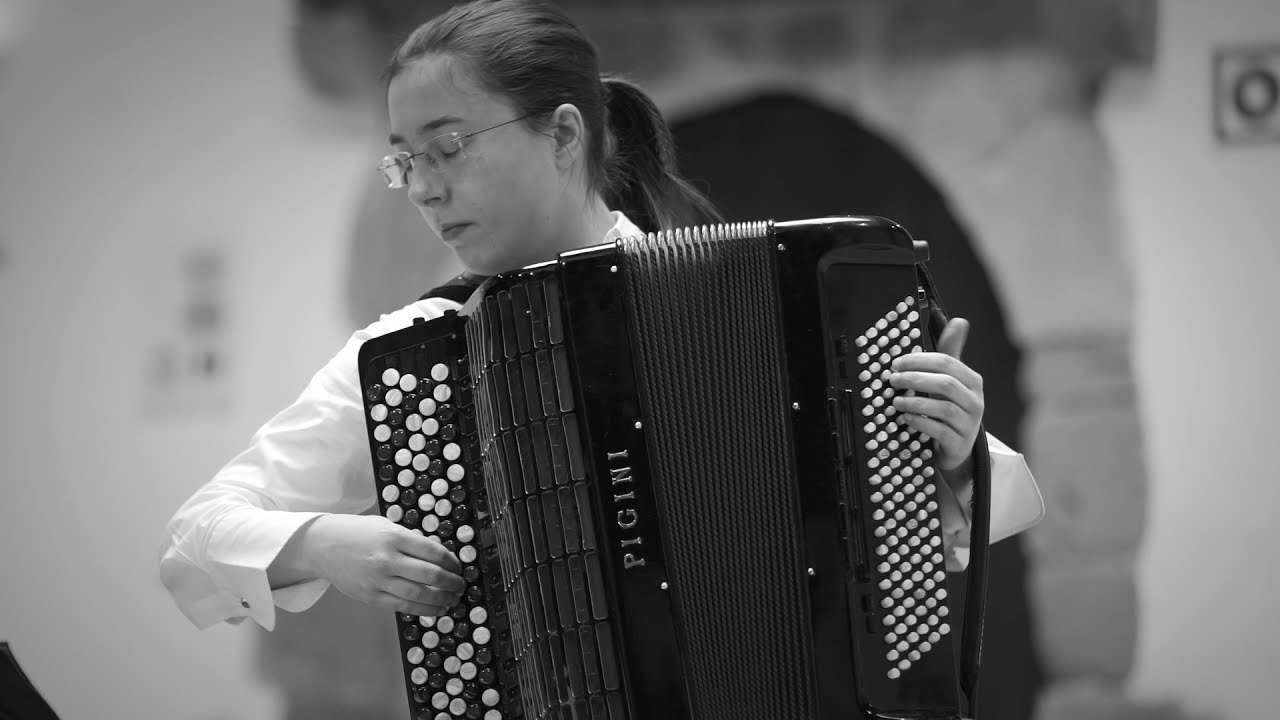 Ezust Duo: Andantino, 3. Kontzertua Sol Maiorren, A. Soler