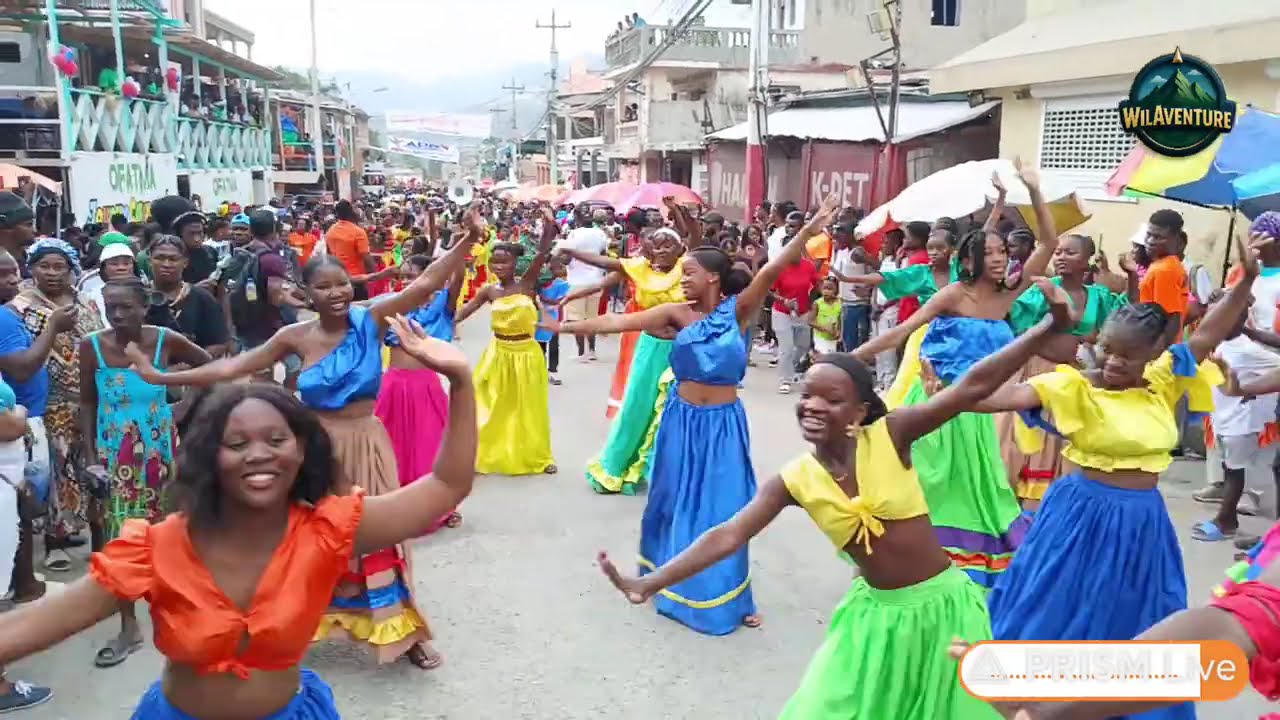 LE JACMELIEN EST TOUJOURS DIFFERENT DANS L'ORGANISATION DU CARNAVAL.  