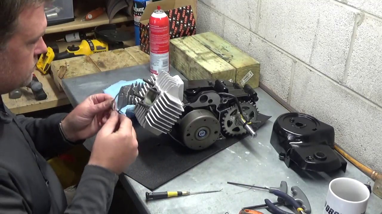 DFHS Tomos Restoration Ep. 5 - A35 Engine Rebuild/ 70cc Kit Install