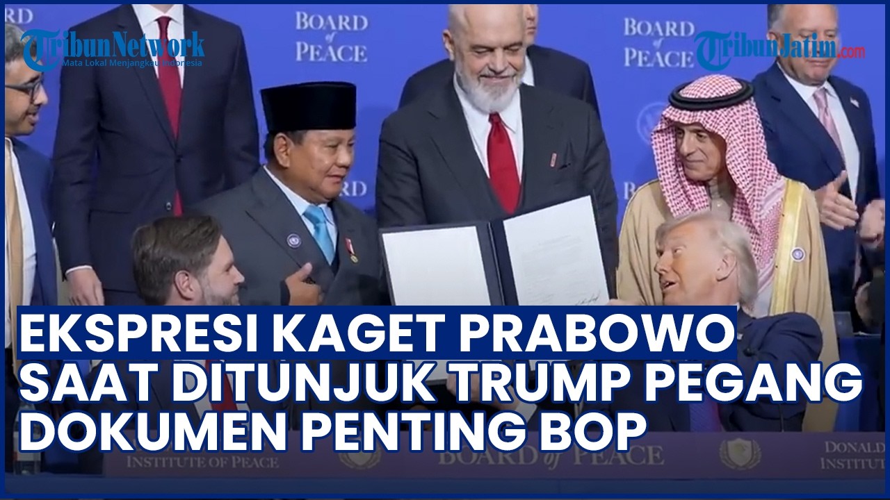 Di Depan Pemimpin Dunia! Ekspresi Kaget Prabowo Ditunjuk Trump Pegang Dokumen Penting BoP