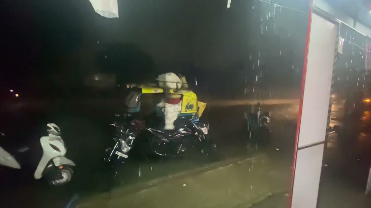 Marathahalli heavy rain road block