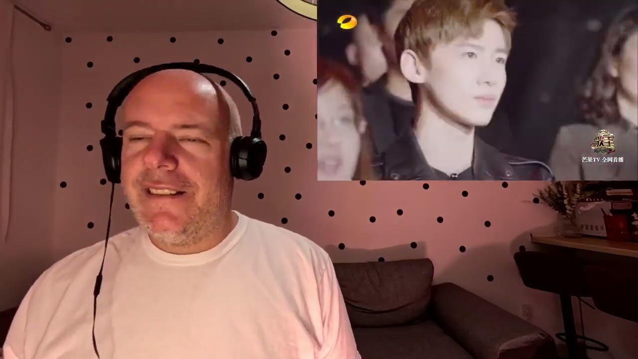 Singer reacts to Dimash Kudaibergen - Confessa+The Diva Dance -Reaction