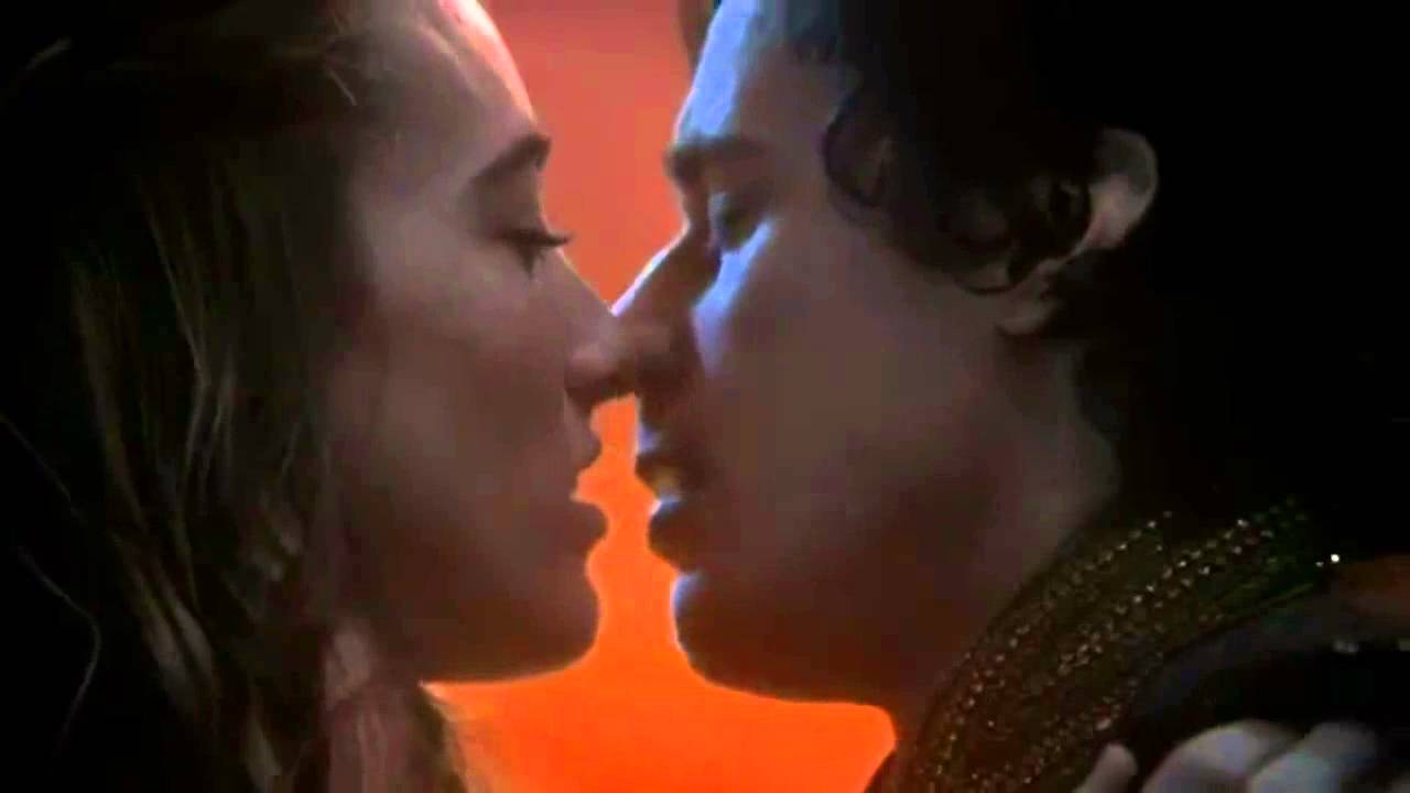 Cyrus and Alice Love me like you do