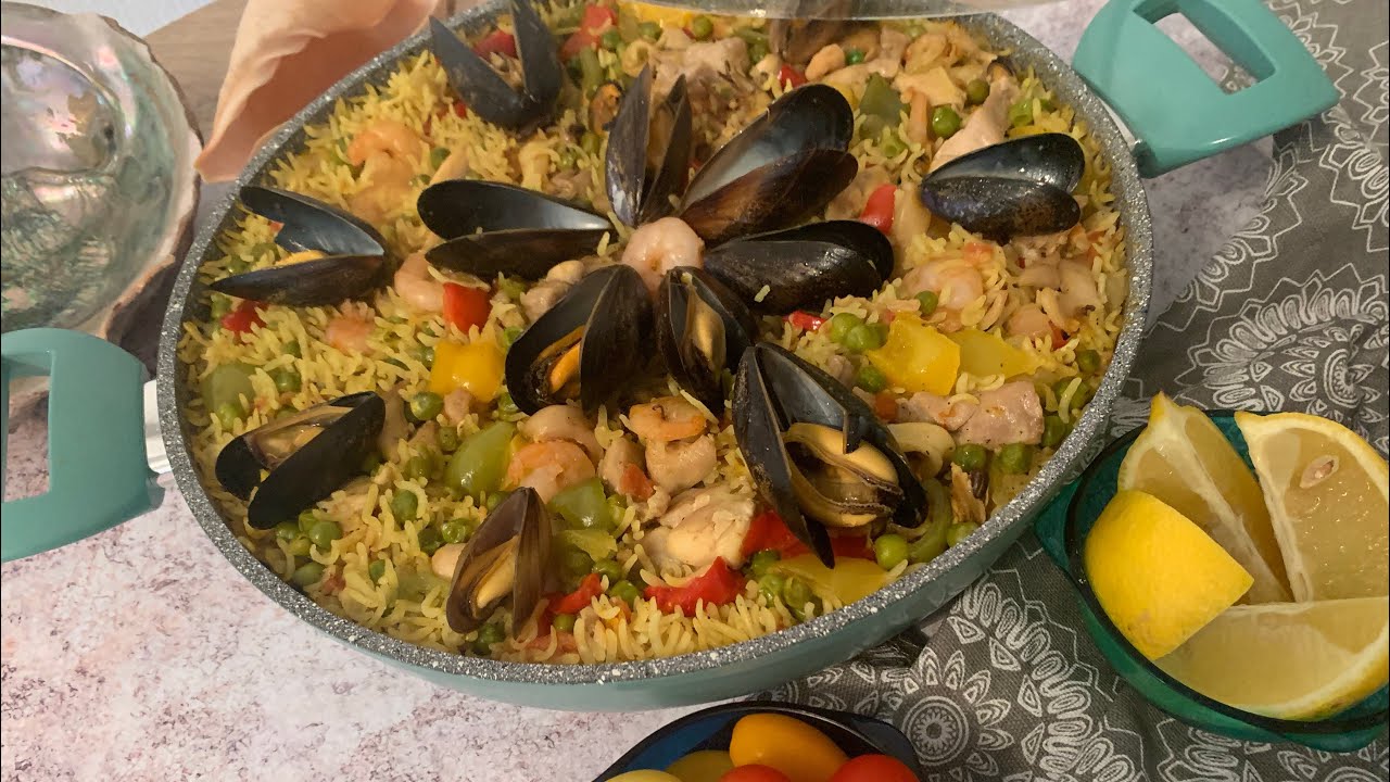 [ASMR] Dad’s special Spanish paella 🥘 بابيلا اسبانية على طريقة والدي