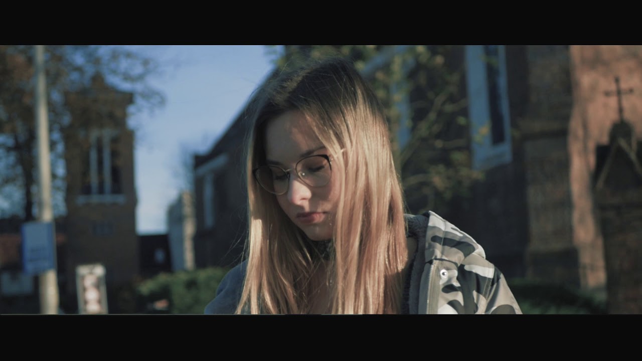 Verba feat. Amy Maniak - Bronię się [ OFICJALNY TELEDYSK ] 2019