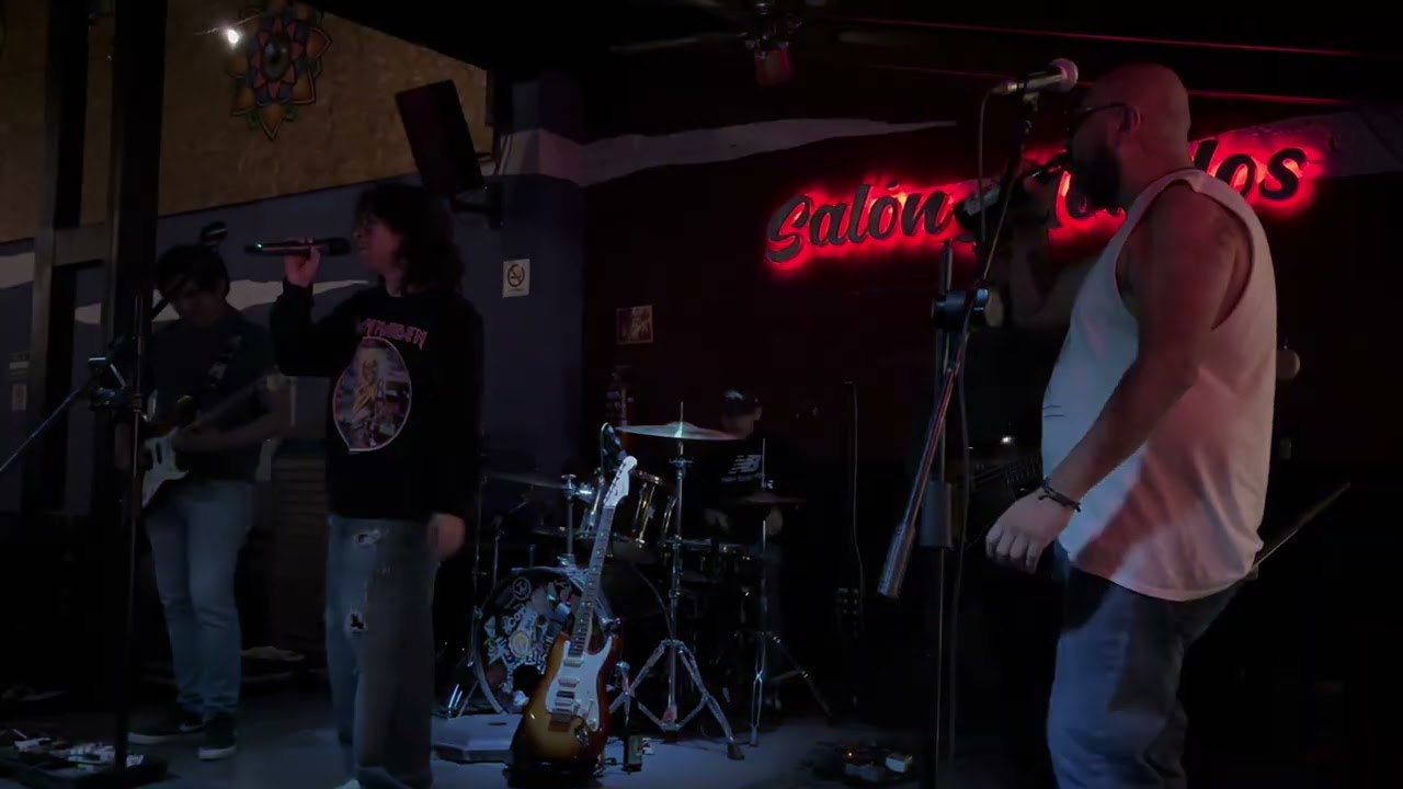 Sex on Fire (Kings of Lions ) Cover Diego Deummer ft Los Restos