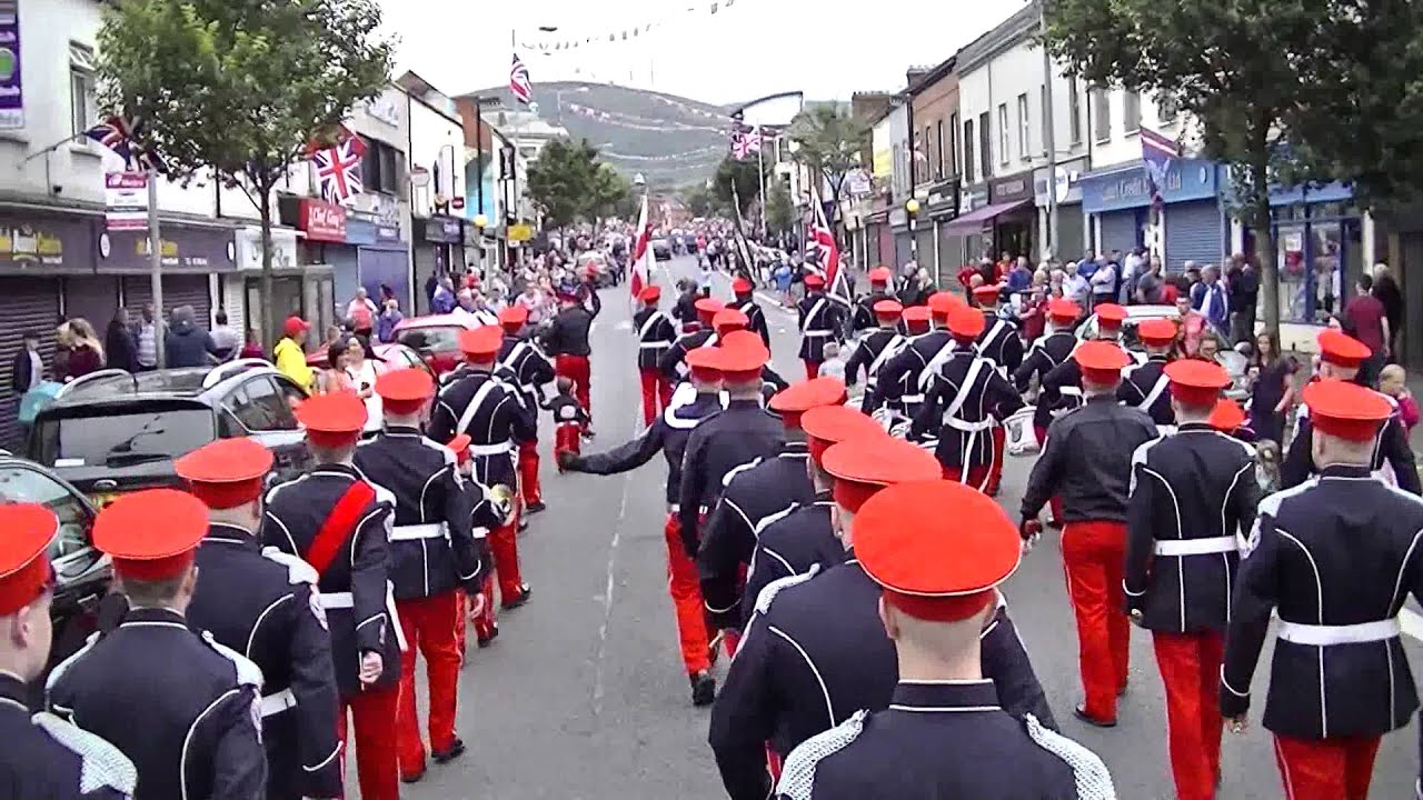 Sons Of Ulster FB Shankill Road @ Vol Brian Robinson Memorial Parade 2014