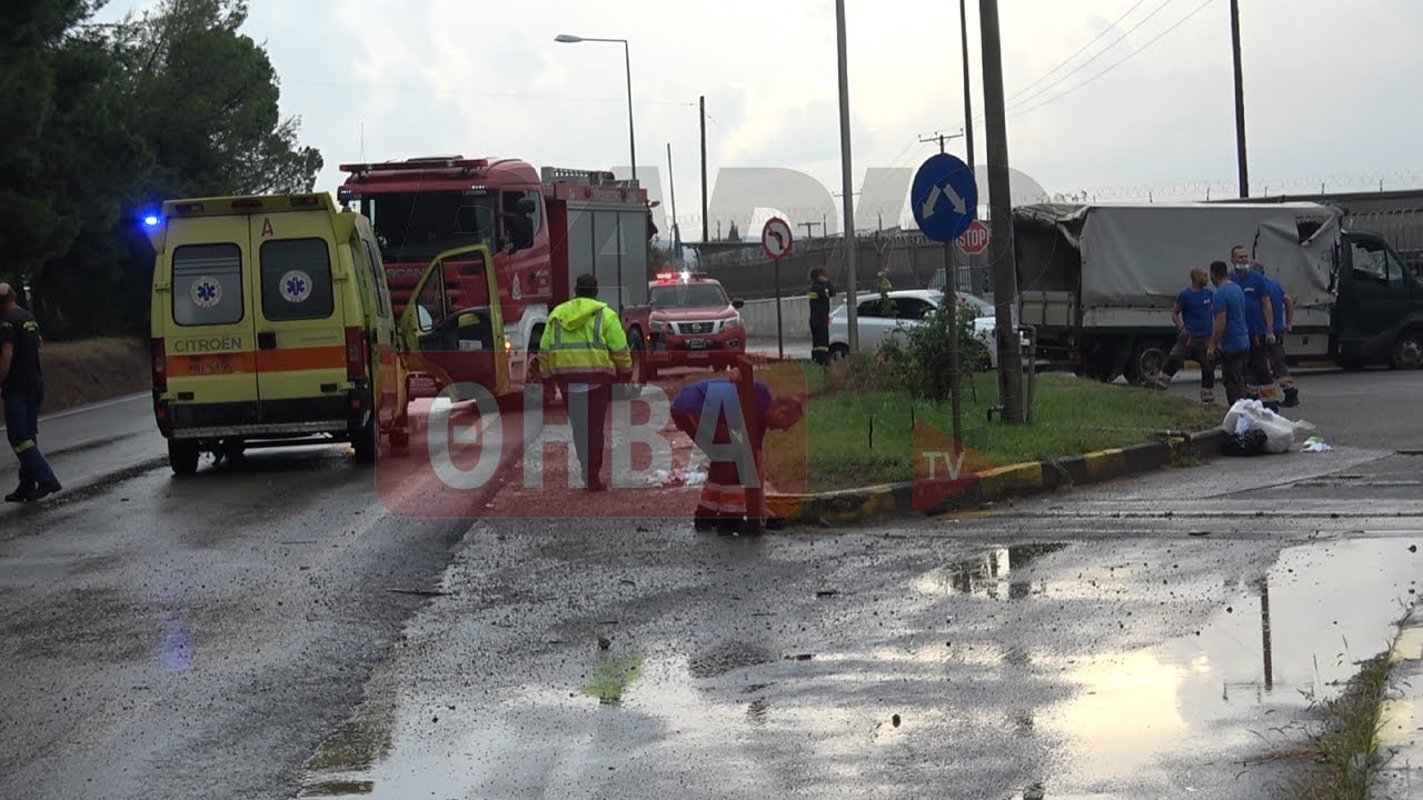 Τροχαίο ατύχημα έξω από τη Θήβα