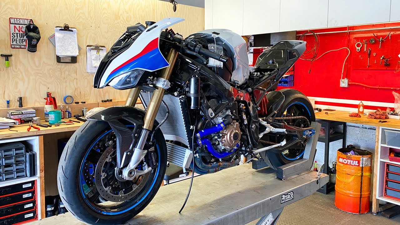 2020 S1000RR Gets Samco Blue Hoses!!!