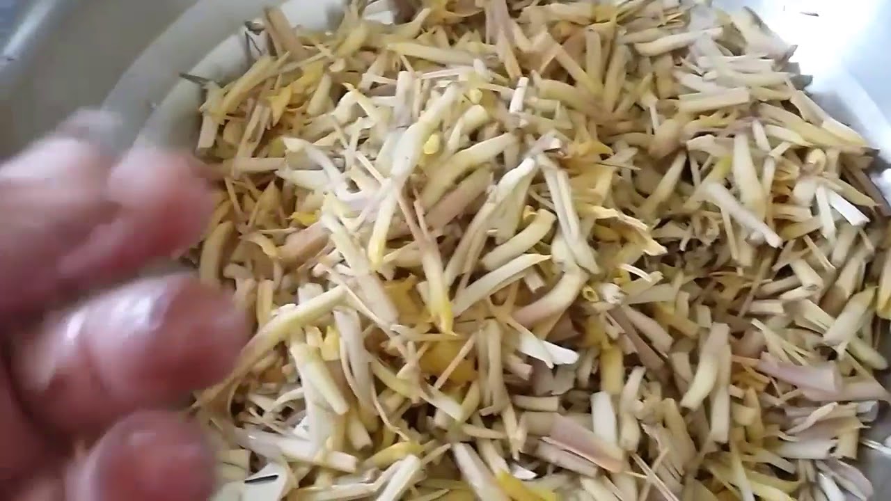 ГОТОВЛЮ ЦВЕТОК БАНАНА С БАКЛАЖАНОМ.
