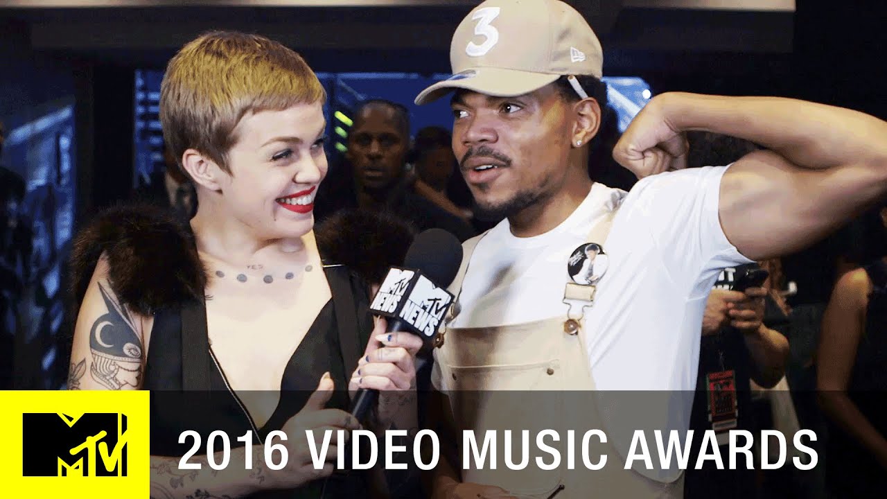 Chance the Rapper Talks Co-Signs + ‘Coloring Book’ | 2016 Video Music Awards | MTV