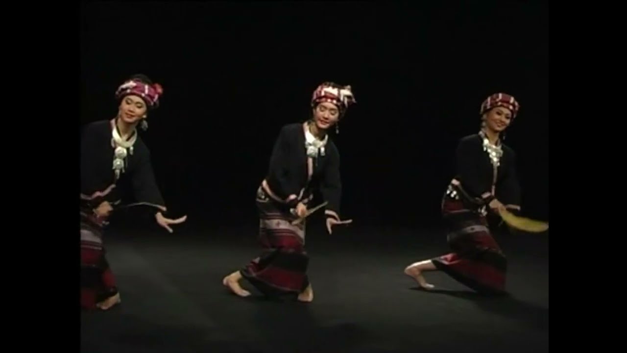 ฟ้อนวี VEE DANCE #นาฎศิลป์ไทย #นกแก้ว #ฟ้อนวี #รำไทย