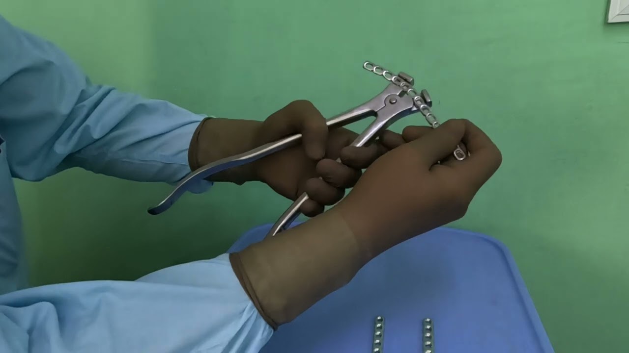 Anterior Plate contouring for Acetabular Fracture Dr.Lalit Maini