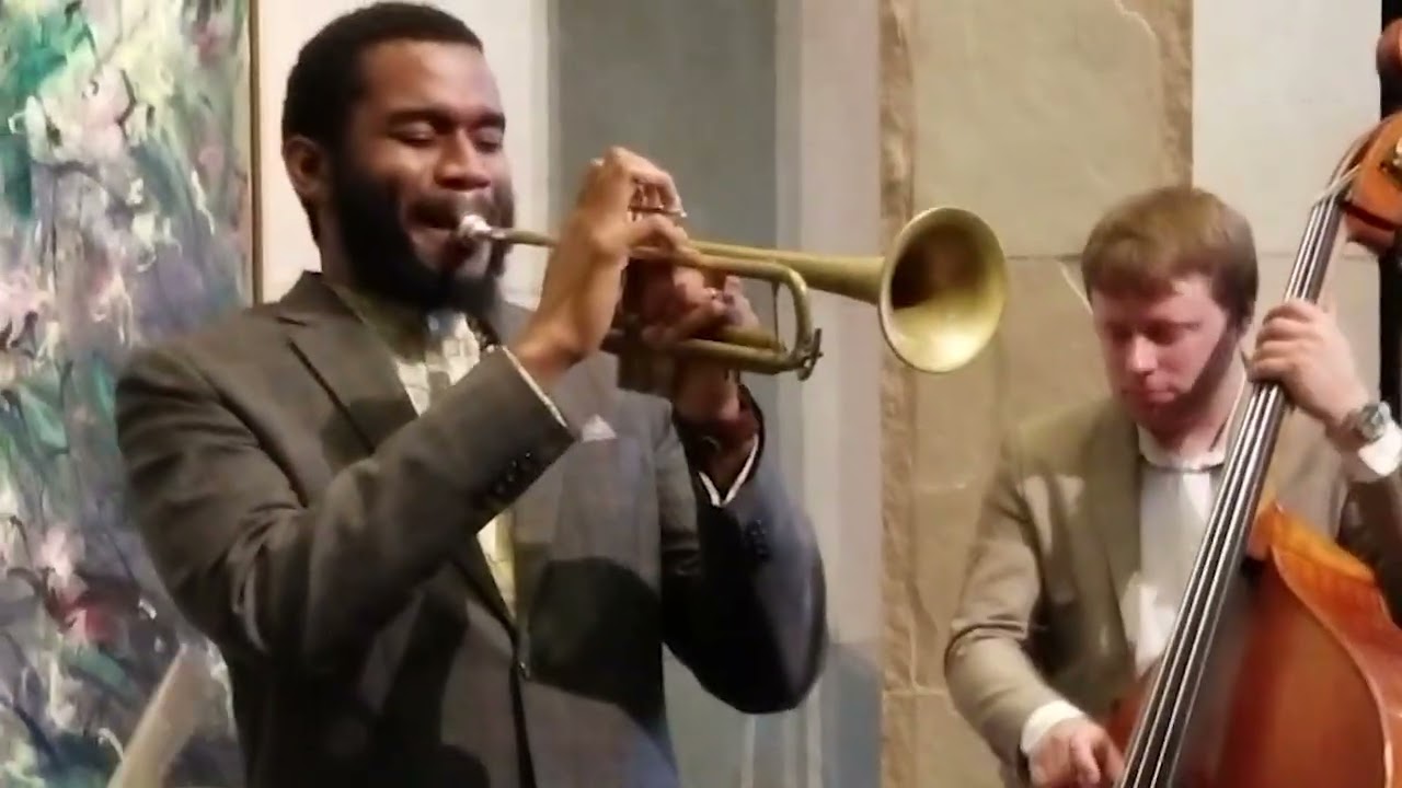 Smooth New Orleans Jazz – Live Quartet Music Performance in French Quarter