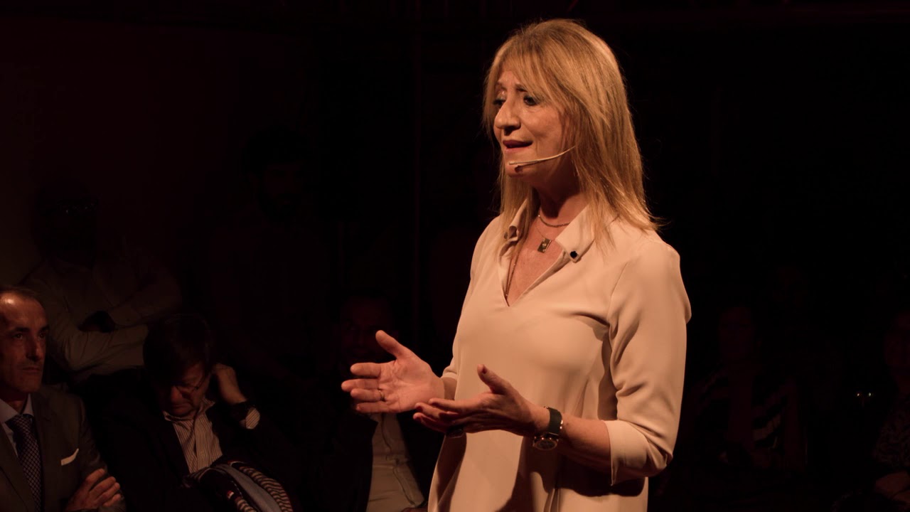 El periodismo en tiempos de ruido | Encarna Samitier | TEDxUDeustoMadrid