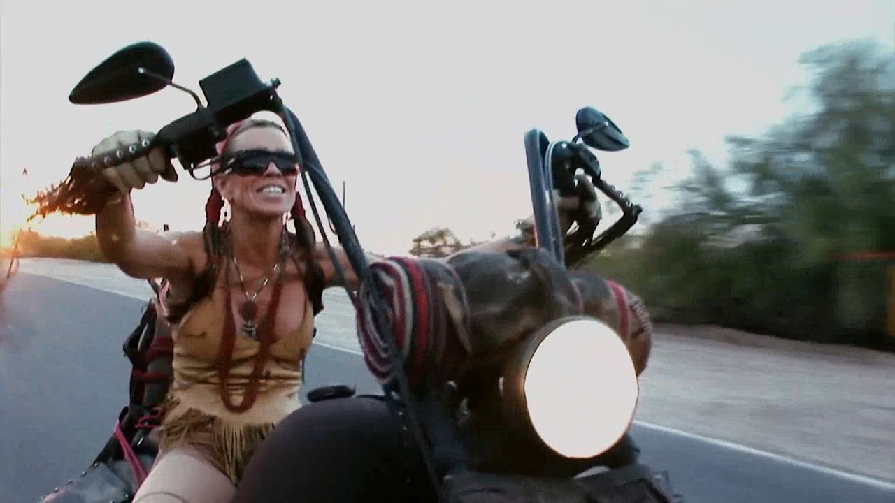 Tribute to Harley-riding women - 