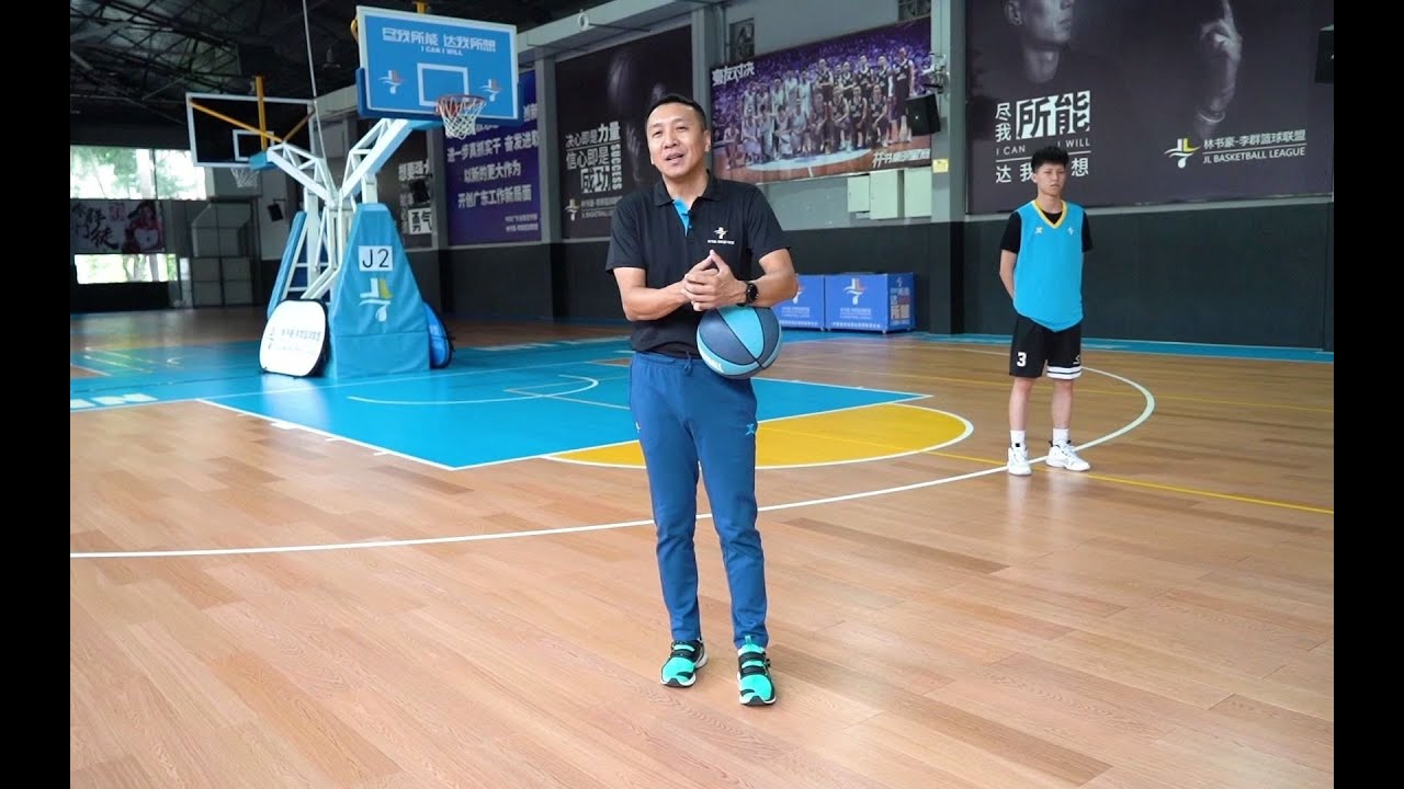 实战篮球教学：一招教你破解1v1紧逼防守#篮球 #篮球教学 #篮球过人招式 #篮球基本功 #篮球技巧 #体育 #防守 #突破
