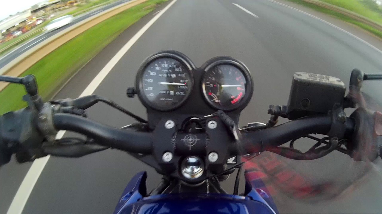 voando baixo a 200km/h na cb500! força de sobra!
