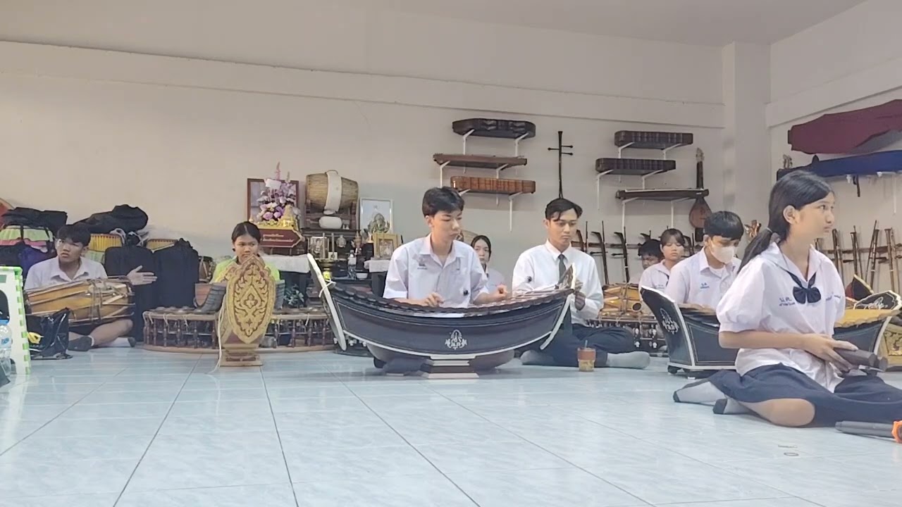 ไส้พระจันทร์ เทสๆรวมวง