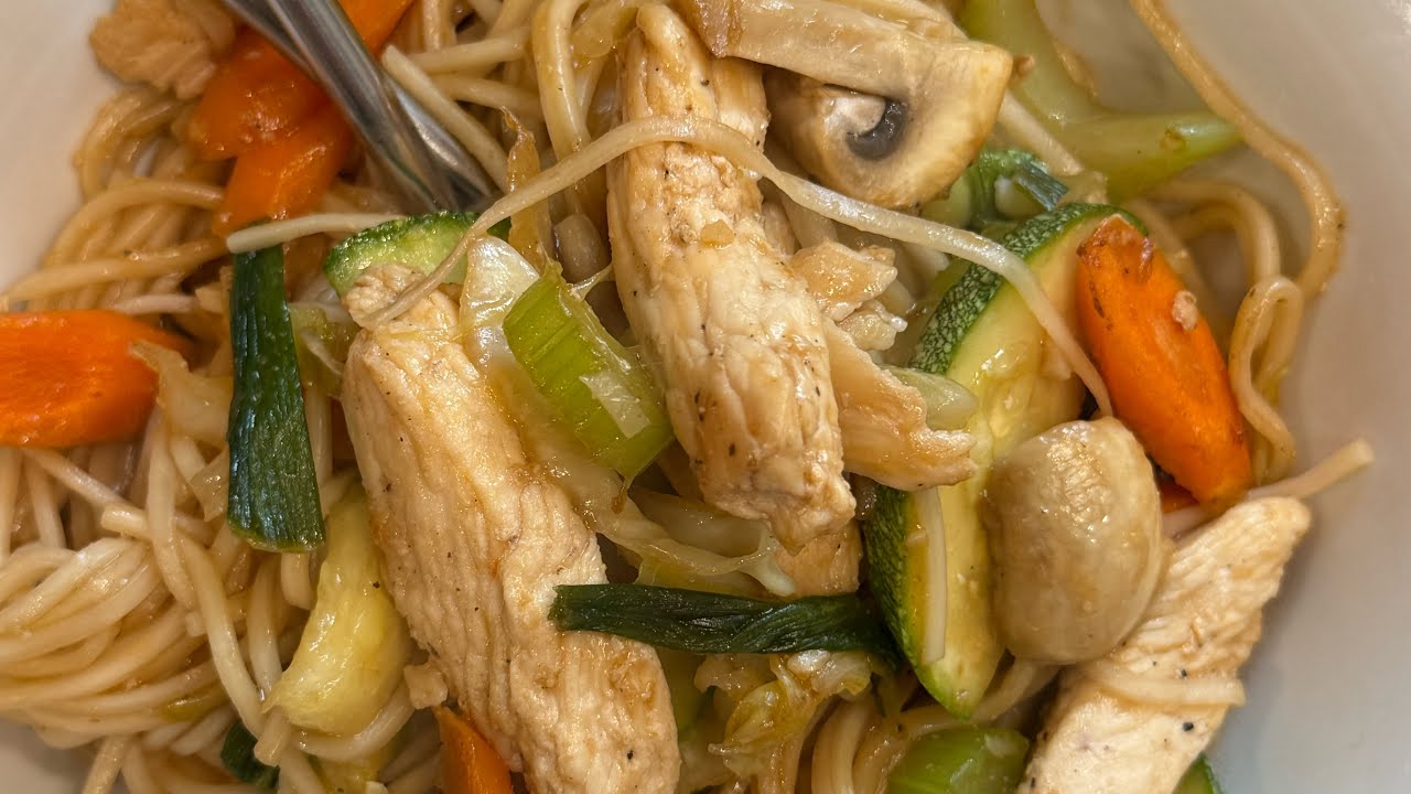 Chow mein( comida asiática)