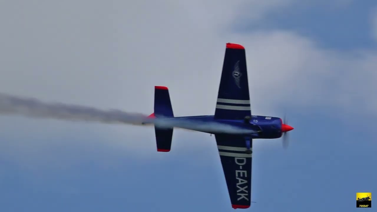 Walter Eichhorn - Extra 330LT - Take Off Festival Marburg-Schönstadt 2022