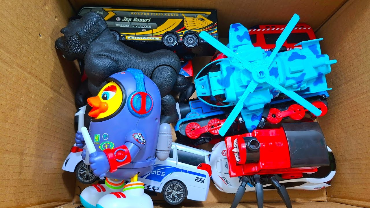Unboxing, Mobil Polisi, Truk Oleng, Kereta Api Uap, Bus Basuri, Robot Helikopter 