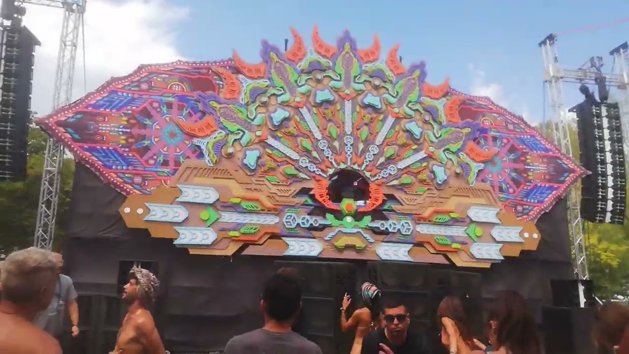 free earth festival el machico people can fly mix 2024