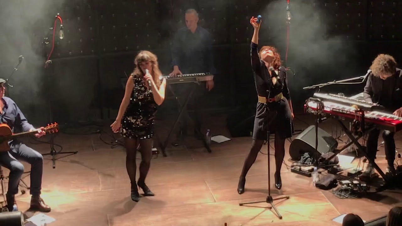 Nouvelle Vague 2019 Hamburg live in concert (R.I.P. Oliver Libaux)