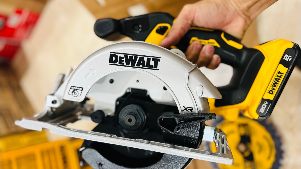 Cưa Gỗ Dewalt DCS565B - Made in Mexico -0703249910