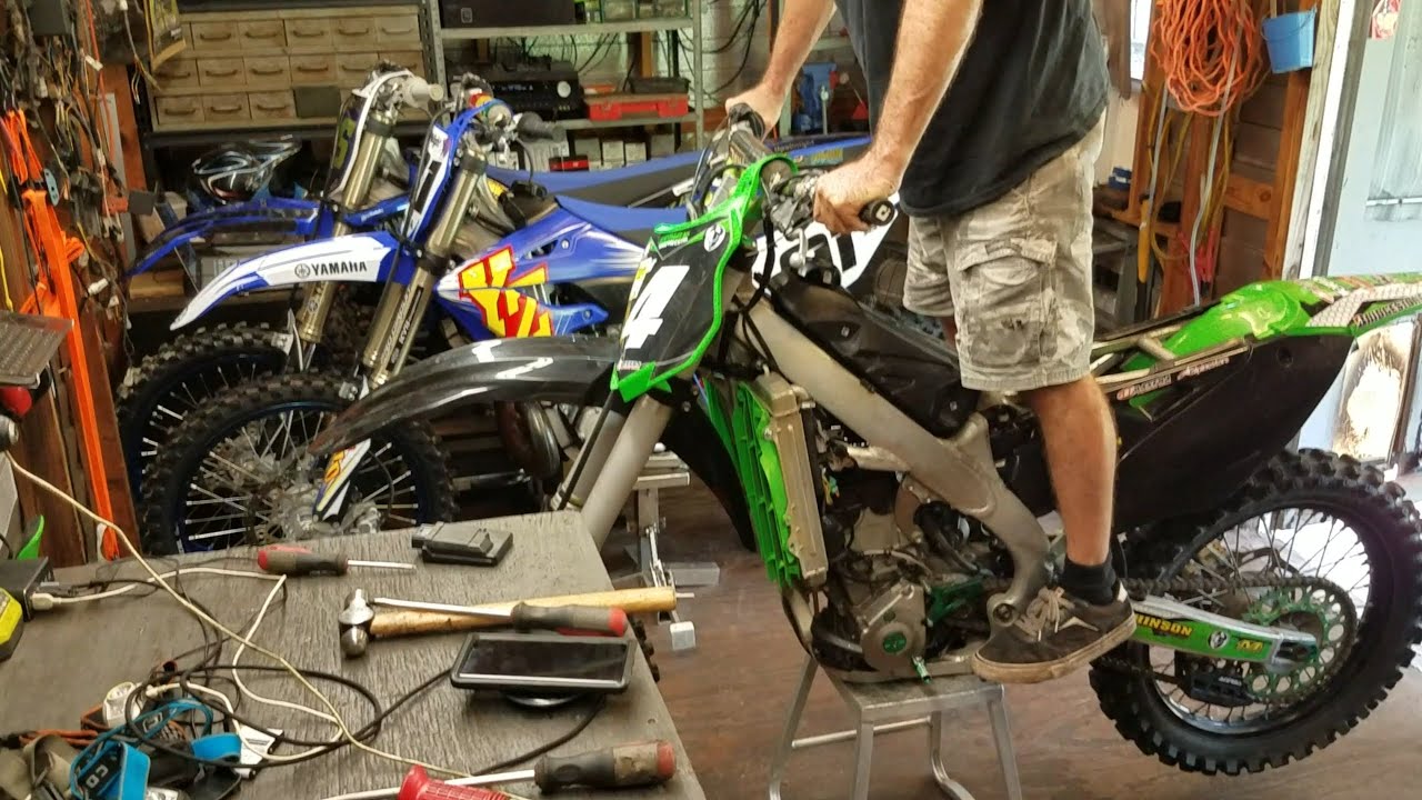 1:11 KX250F (часть 2) Диагностика «Гремлинов». Топливный насос и не только! Давайте займёмся ремо...