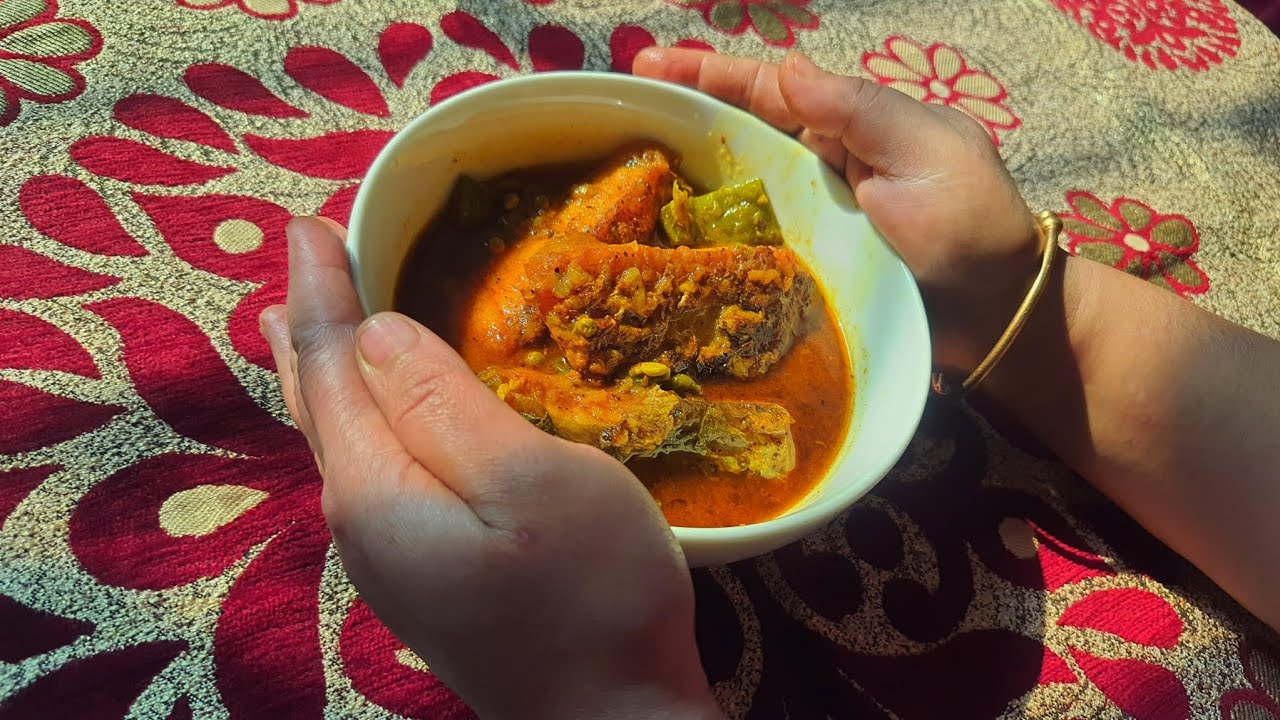  কাতল মাছের ঝোল সিম আলু দিয়ে বানিয়ে দেখুন এইভাবে একবার।