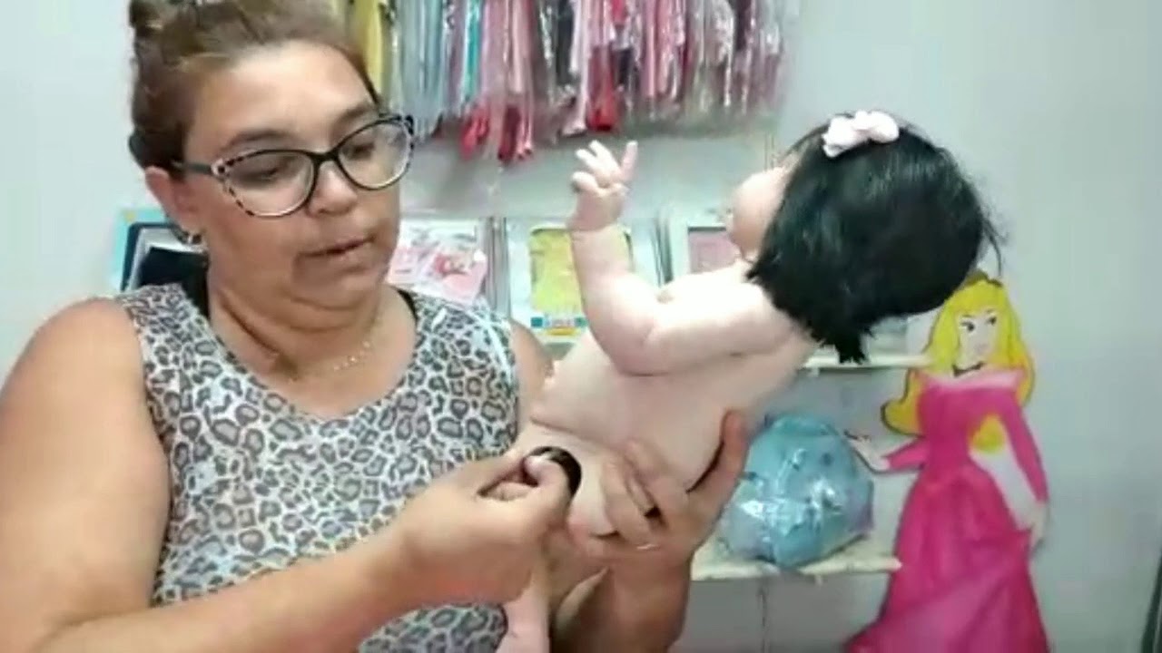 Montando bebê reborn de corpo inteiro de vinil