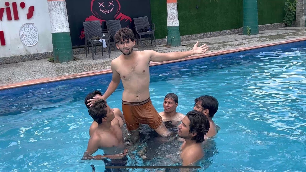 Swimming pool  🏊‍♀️ mai hui Ladaii￼ | Top Real Team | TRT Vlogs