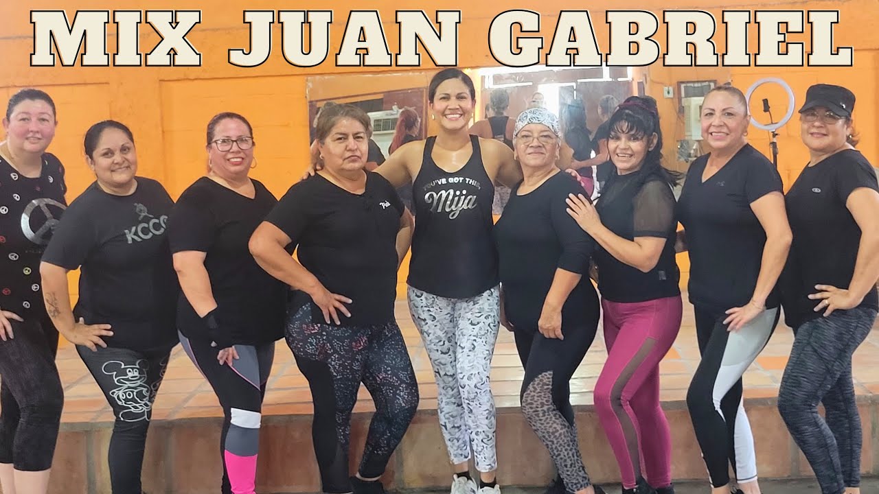 MIX JUAN GABRIEL ASI FUE / PORQUE ME HACES LLORAR (CUMBIA) ZUMBA CON ERIKA MUÑOZ (Hermanos Yaipen)