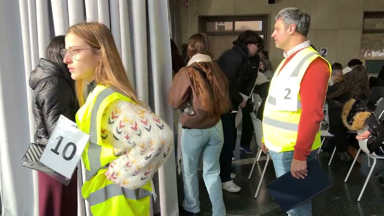 Unes 3.000 persones es presenten a l’examen teòric del carnet de conduir a Tarragona per reduir les