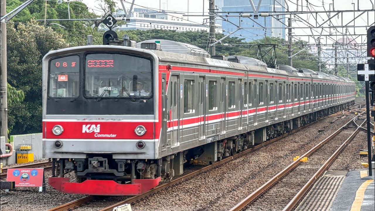 Kompilasi Kereta Api dan KAJJ di Stasiun Gambir! JR 205 Series, TM 6000, CC 201, Batavia, Bima!