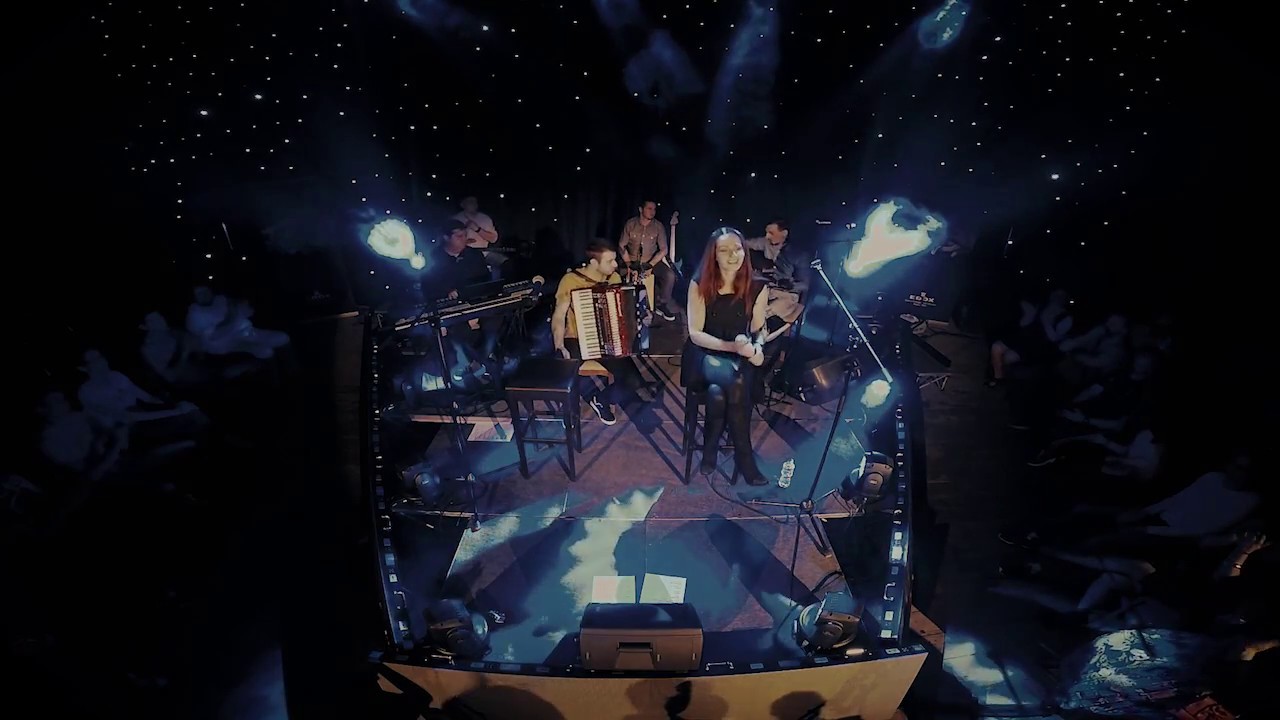 Irina Kapetanović & Acoustic Live Lounge - HERE COMES THE RAIN AGAIN / SWEET DREAMS (Official Video)
