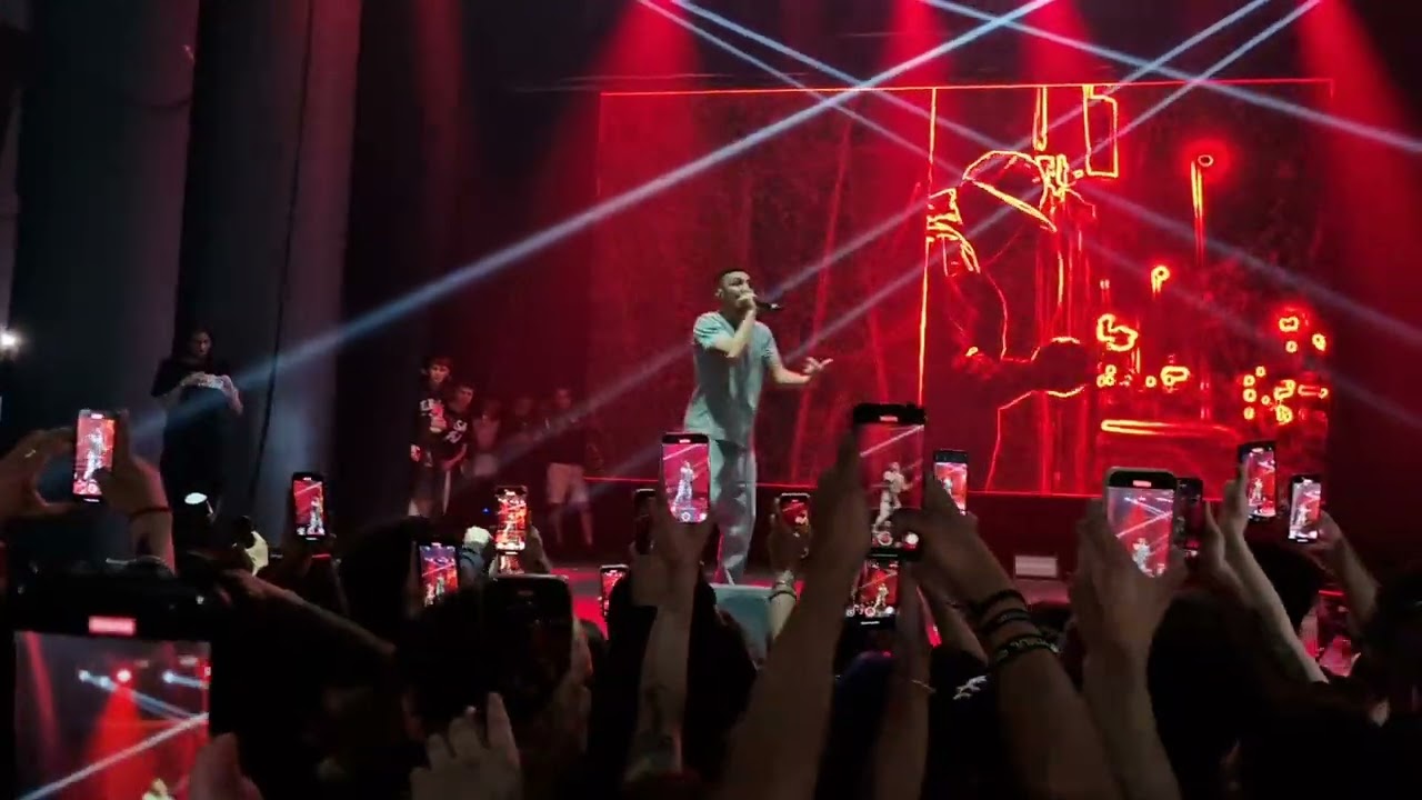 Lo que tiene - Morad en VIVO / Teatro Coliseo Chile 2024