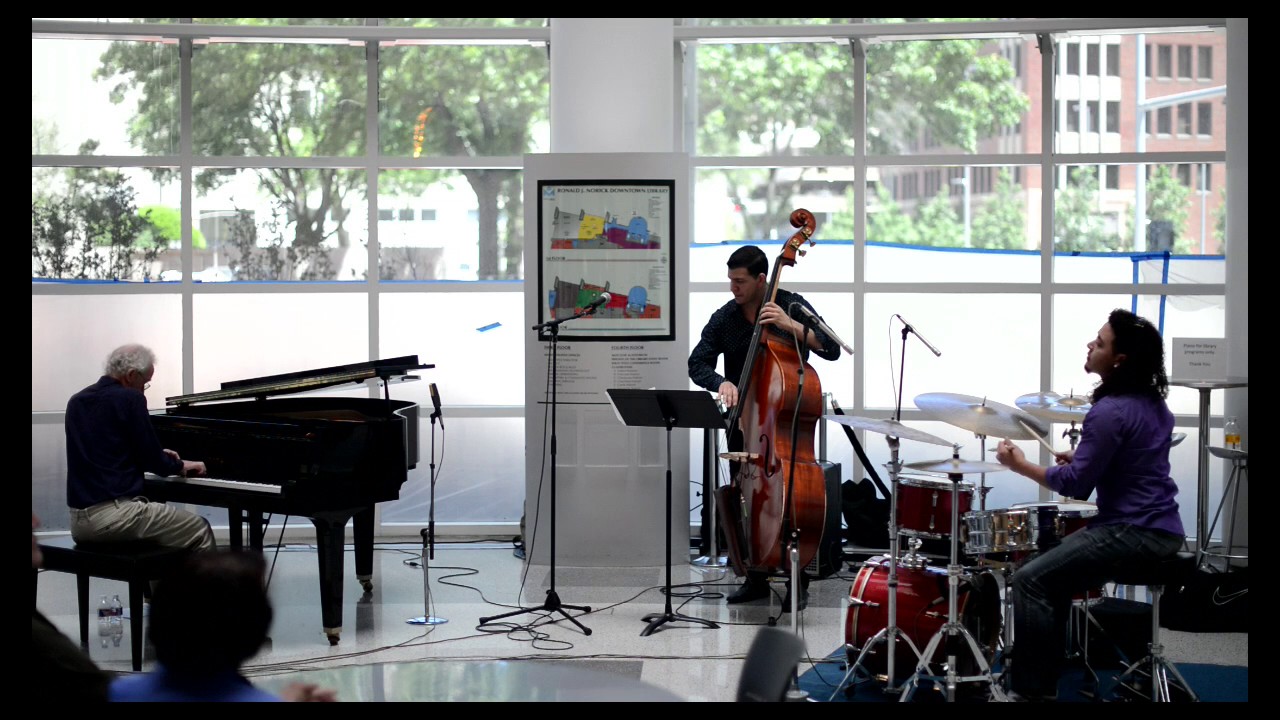 Besame mucho Raul Reyes Trio